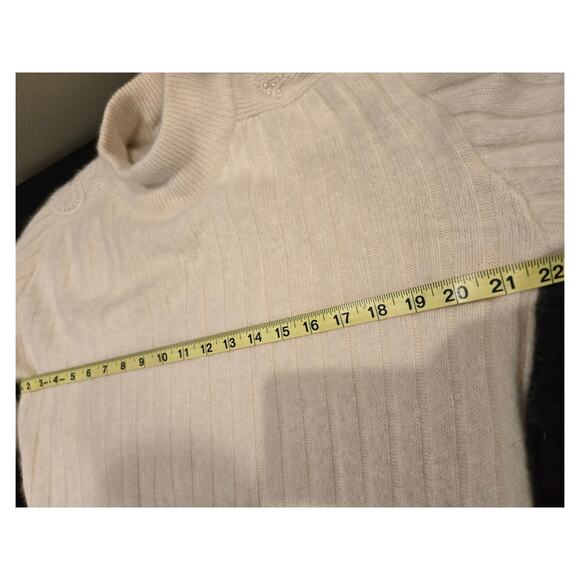 La Redoute Lambswool Angora Cream Sweater Faux Pearl Shoulder Accents Large - Picture 9 of 10